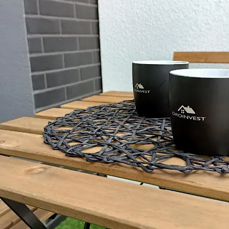 Droinvest Zarembowicza Lotnisko Airport - Fv * Вроцлав