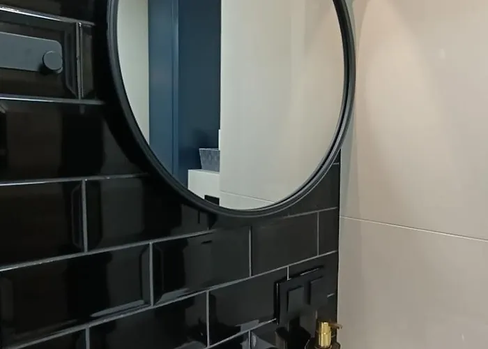 Droinvest Zarembowicza Lotnisko Airport - Fv * Wrocław