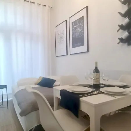 Droinvest Zarembowicza Lotnisko Airport - Fv Apartment *