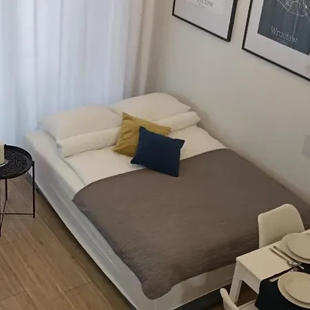 Droinvest Zarembowicza Lotnisko Airport - Fv Apartment Wroclaw